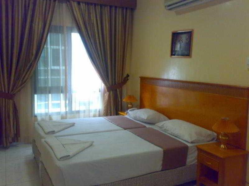 Shalimar Park Hotel Dubai Exterior photo